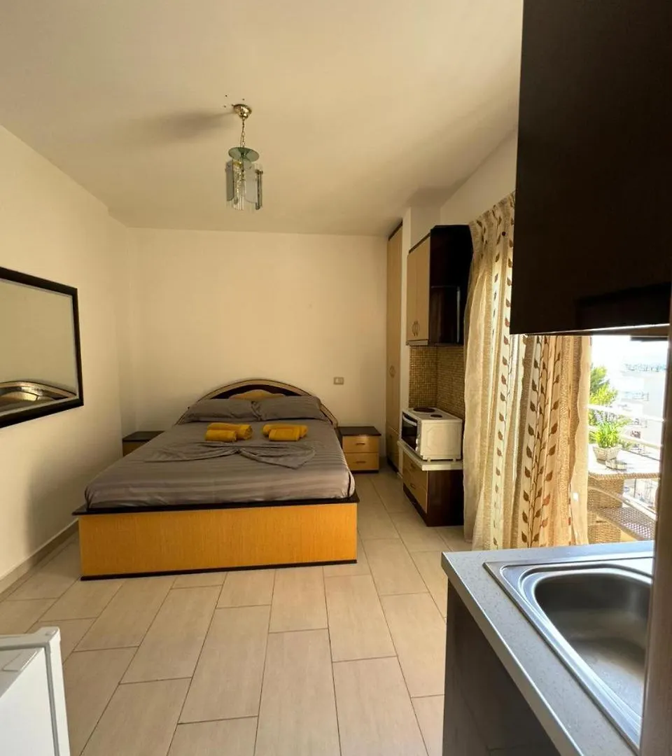 Michal'S Apartment Σαράντα 0*,