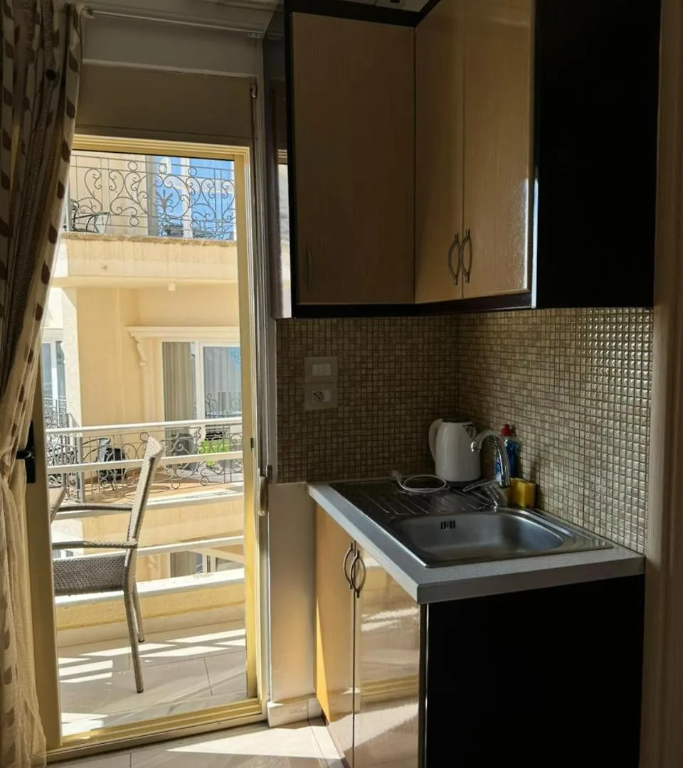 Michal'S Apartment Σαράντα