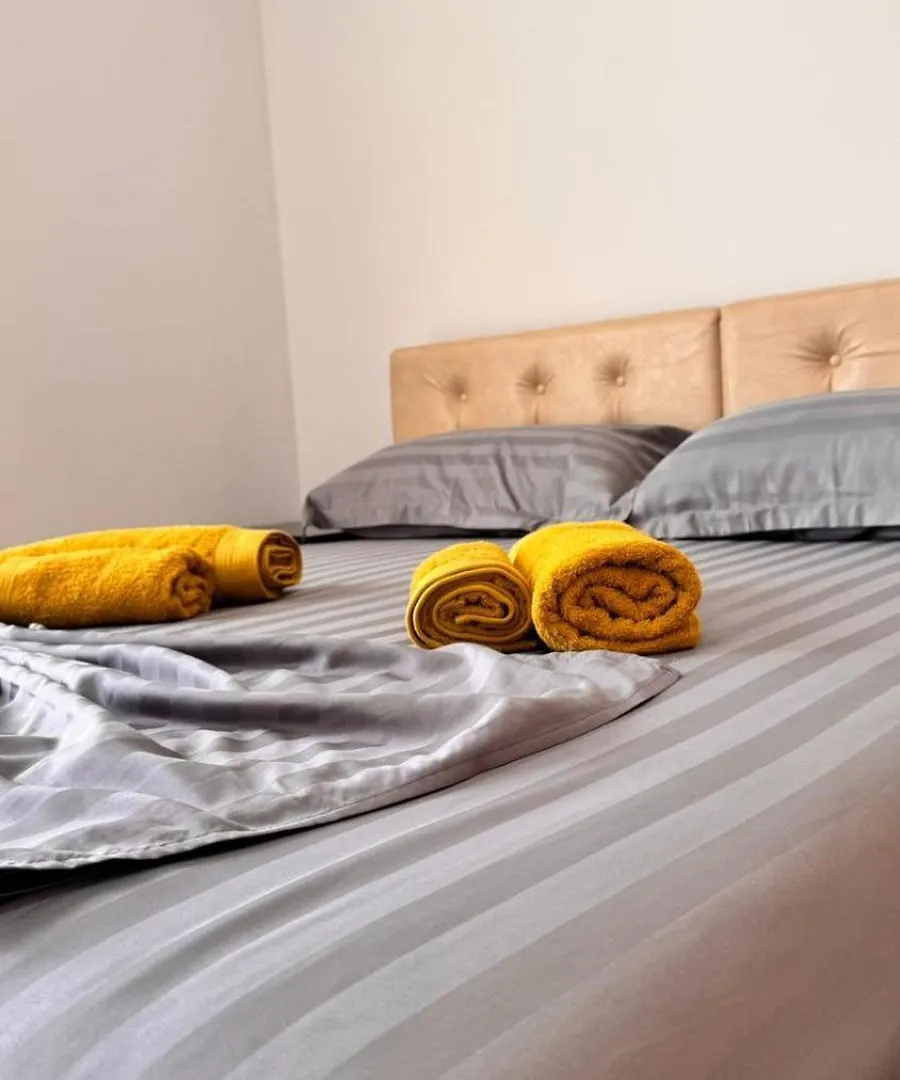 Michal'S Apartment Σαράντα